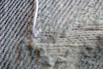 太糸で補修した場合の縫い目