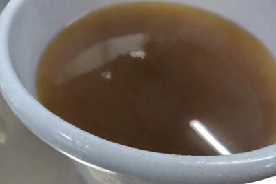 葛染液