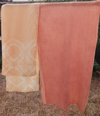 枇杷染めストール