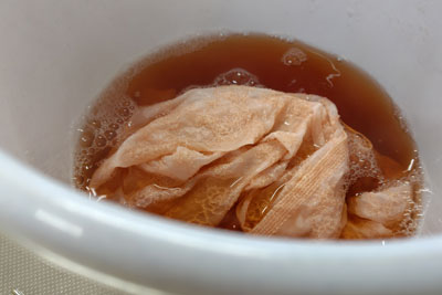 染色作業染め始め