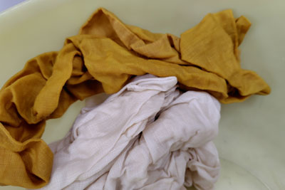 ヤマモモ染めの布