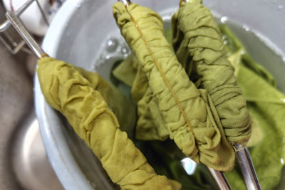 綿布媒染