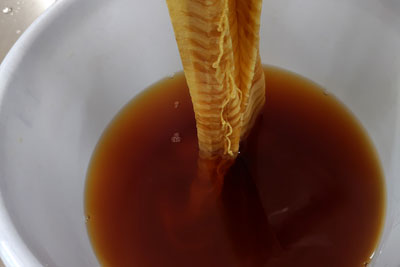 ザクロ染色作業